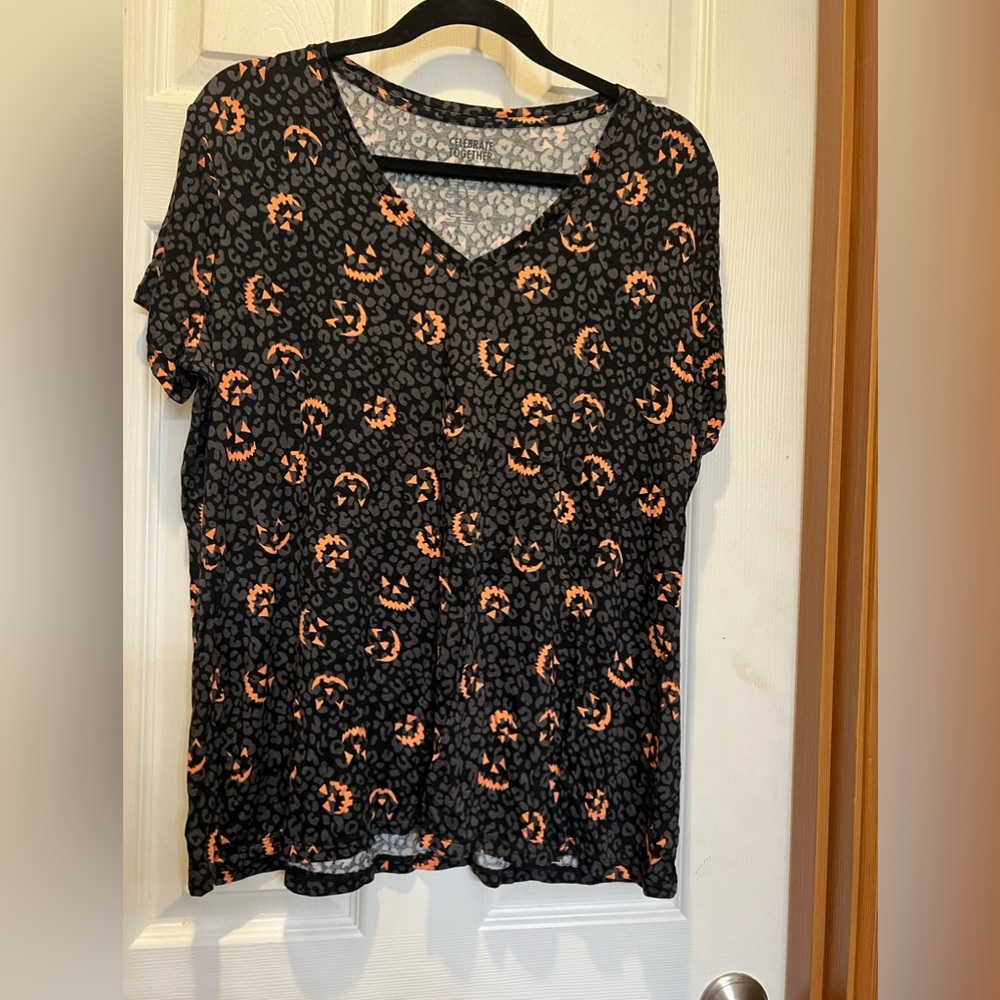 Cheetah print with jackolantern v neck luxe tee